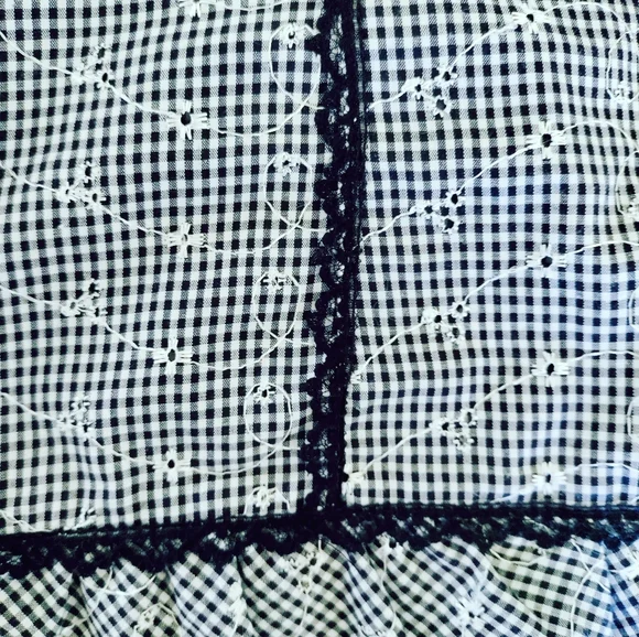 Y2K Gingham Coquette Mini Skirt - Picture 3 of 4
